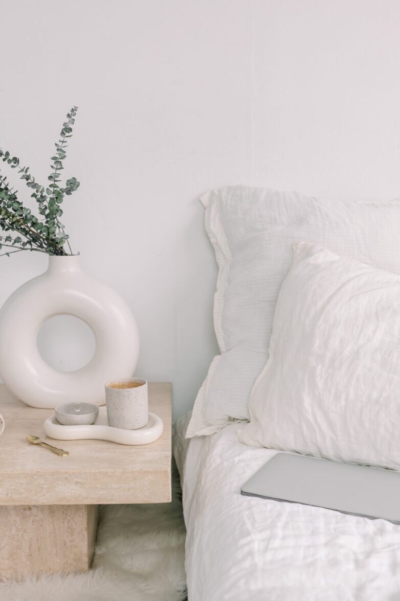 5 Aesthetic Nightstand Must-Haves to Glow Up Your Bedside